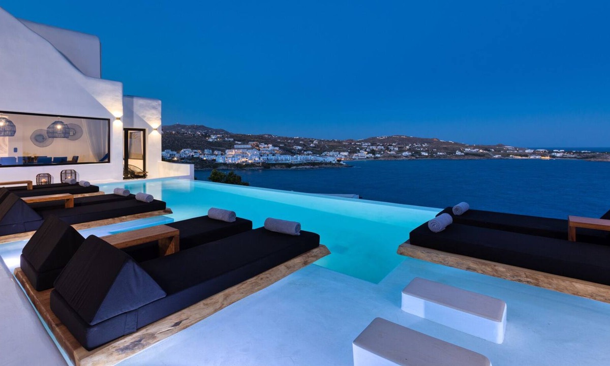 Paraga Villa | Mykonos Psarou Black Villa Near Nammos