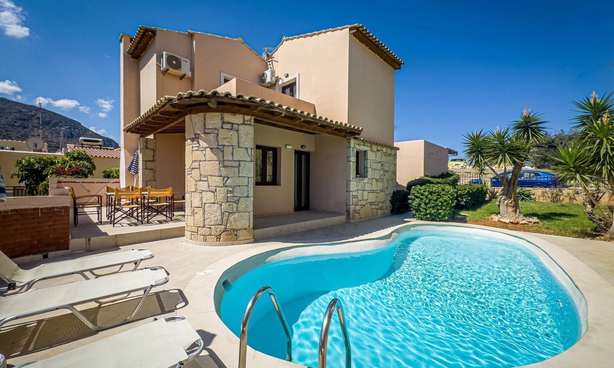 Old Hersonissos House | Niriides Villas Nymfe 2-Schlafzimmer privater Pool by Interhome