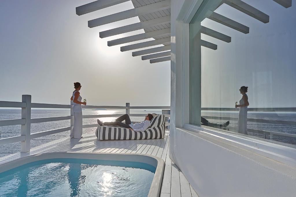 Notos Therme | Vlychada