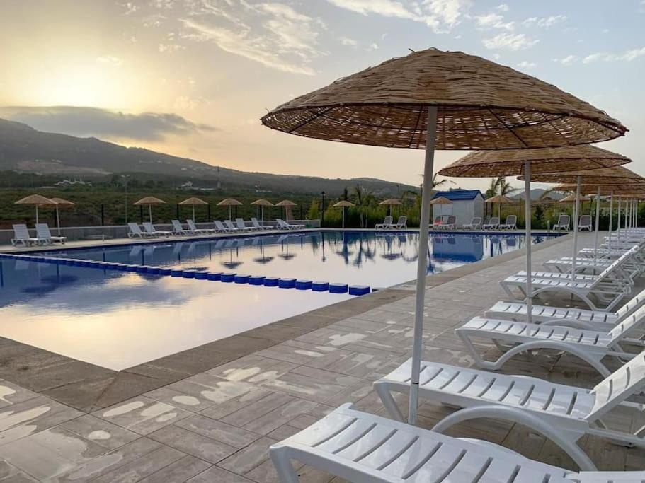 Marina Smir Apartment | Océanica Marina Smir "avec accès piscine et une grande véranda"
