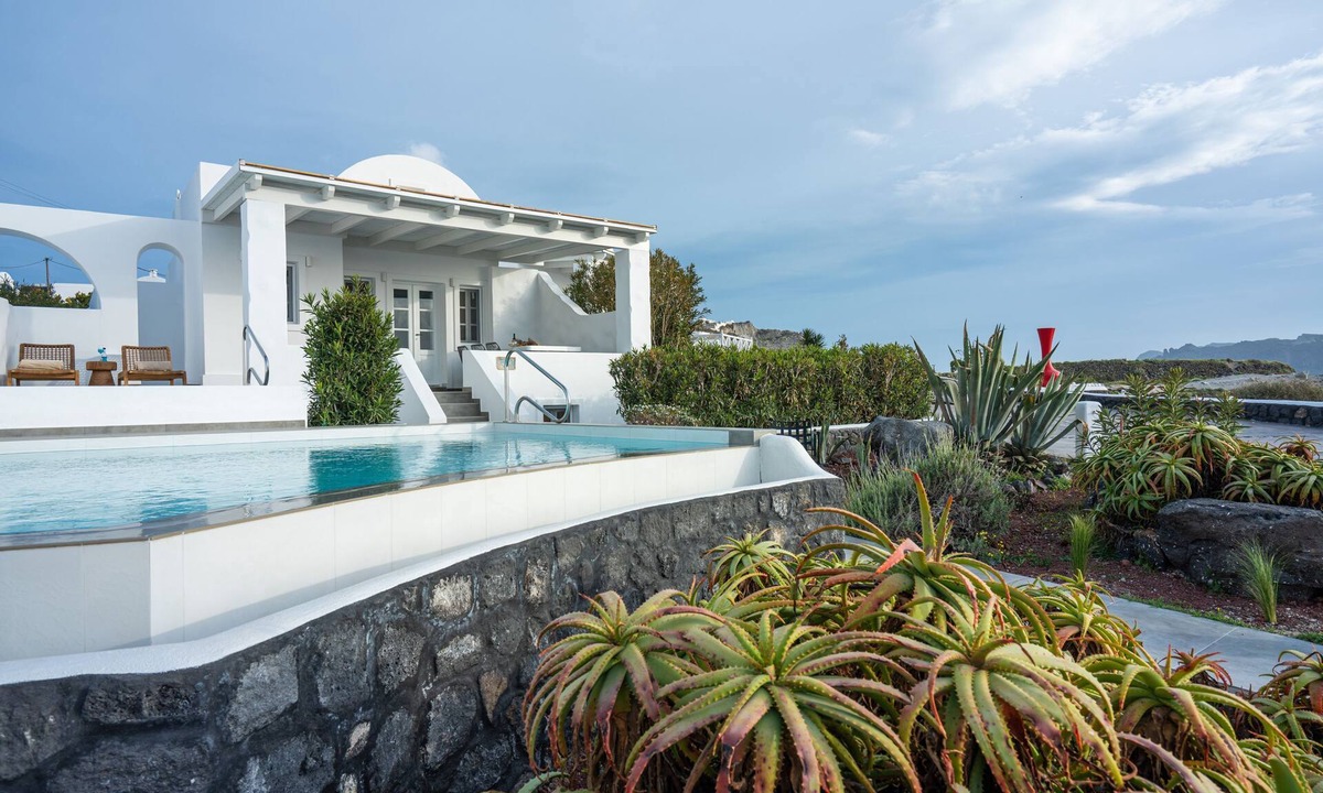 Oia Villa | OIASUNSETVILLAS-villaDIAMOND - Private Pool & Private Outdoor Heated HotTub/Spa