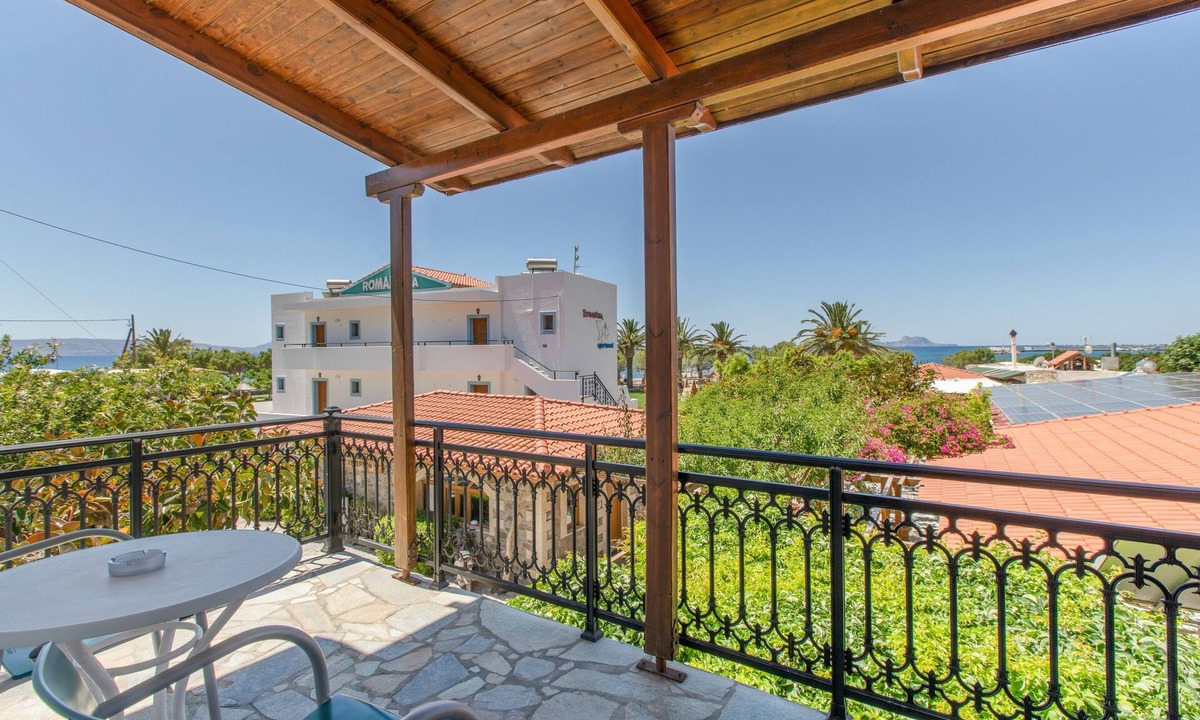 Agia Galini Apartment | One Bedroom Beachfront Apartment with Sea View in Agia Galini