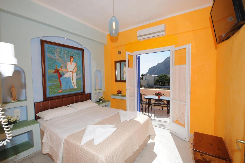 Kamari Apartment | Orfeas Apartments