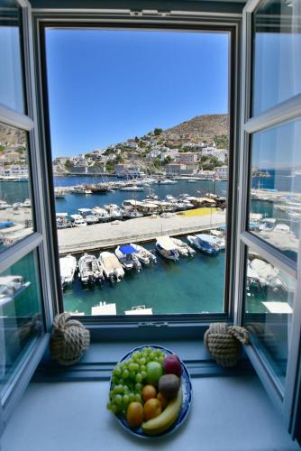 idhra House | Port Mansion Studio 2 Hydra - not a hotel