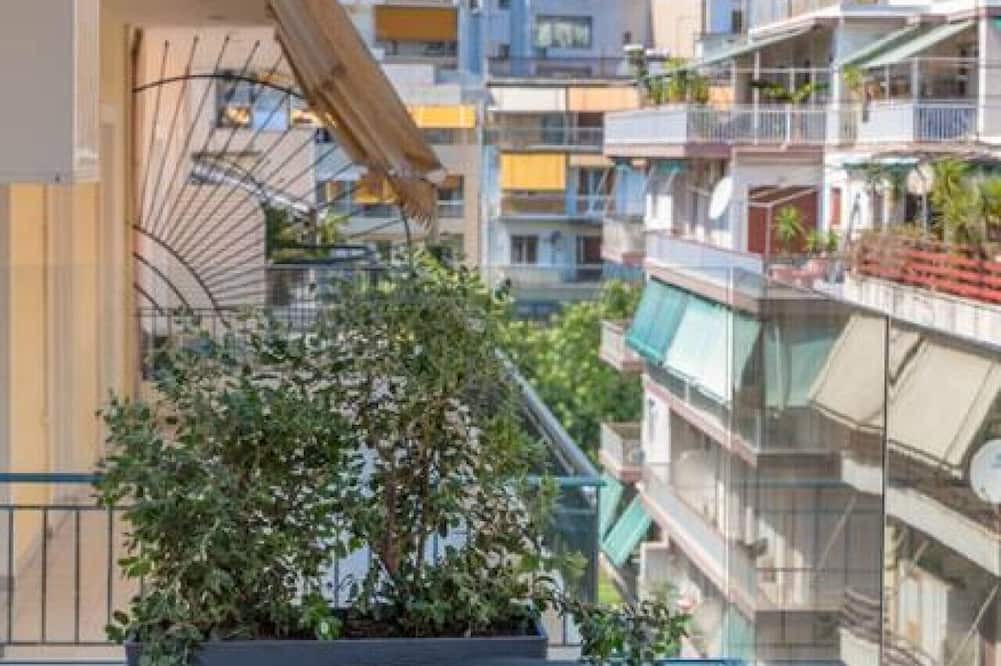 Kinosargous Apartment | Premium Retreat w/Patio, Parking & Acropolis View