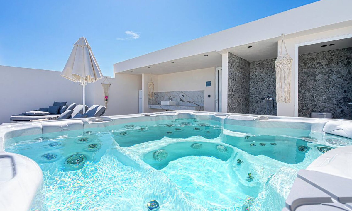Kalithies Hotel | Property title Adults-Only Sea View Suite with Private Rooftop Jacuzzi