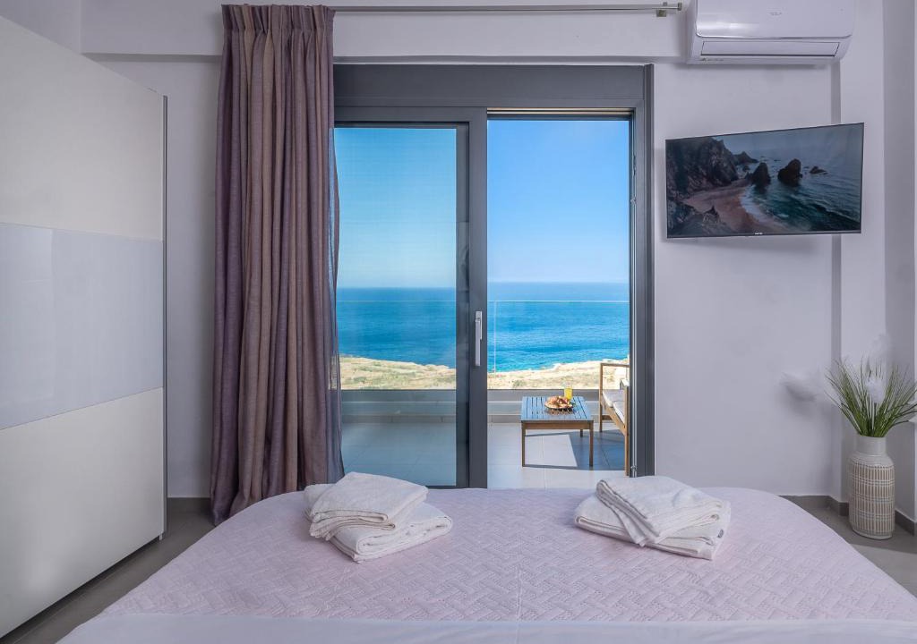 Agia Pelagia Apartment | Rock of Angel Villa with Amazing Sea view!