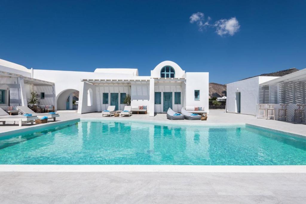 Agios Georgios Hotel | Santa Irina Luxury Sunny Lofts