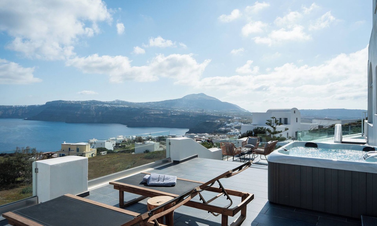 Akrotiri Apartment | Sea View Villa with Private Hot Tub and Pool in peacefull Akrotiri
