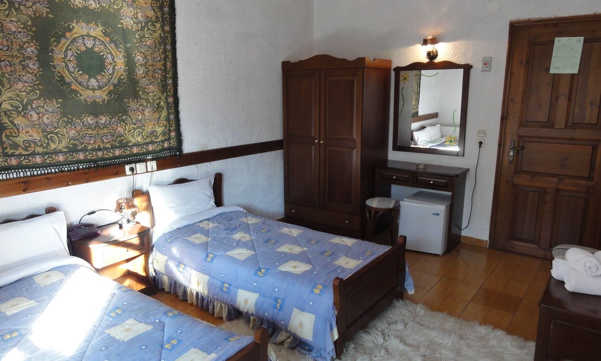 Skotina Hotel | Sintrivanis Mountain