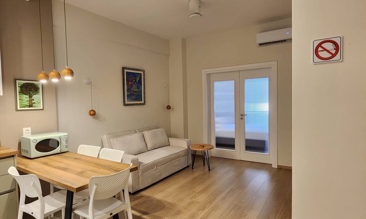 Petralona Apartment | Smile in the Center of Athens (breakfast optional)