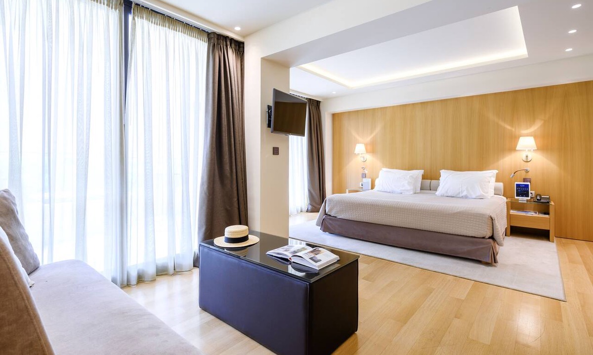 Vouliagmeni Hotel | Somewhere Boutique Hotel Vouliagmeni