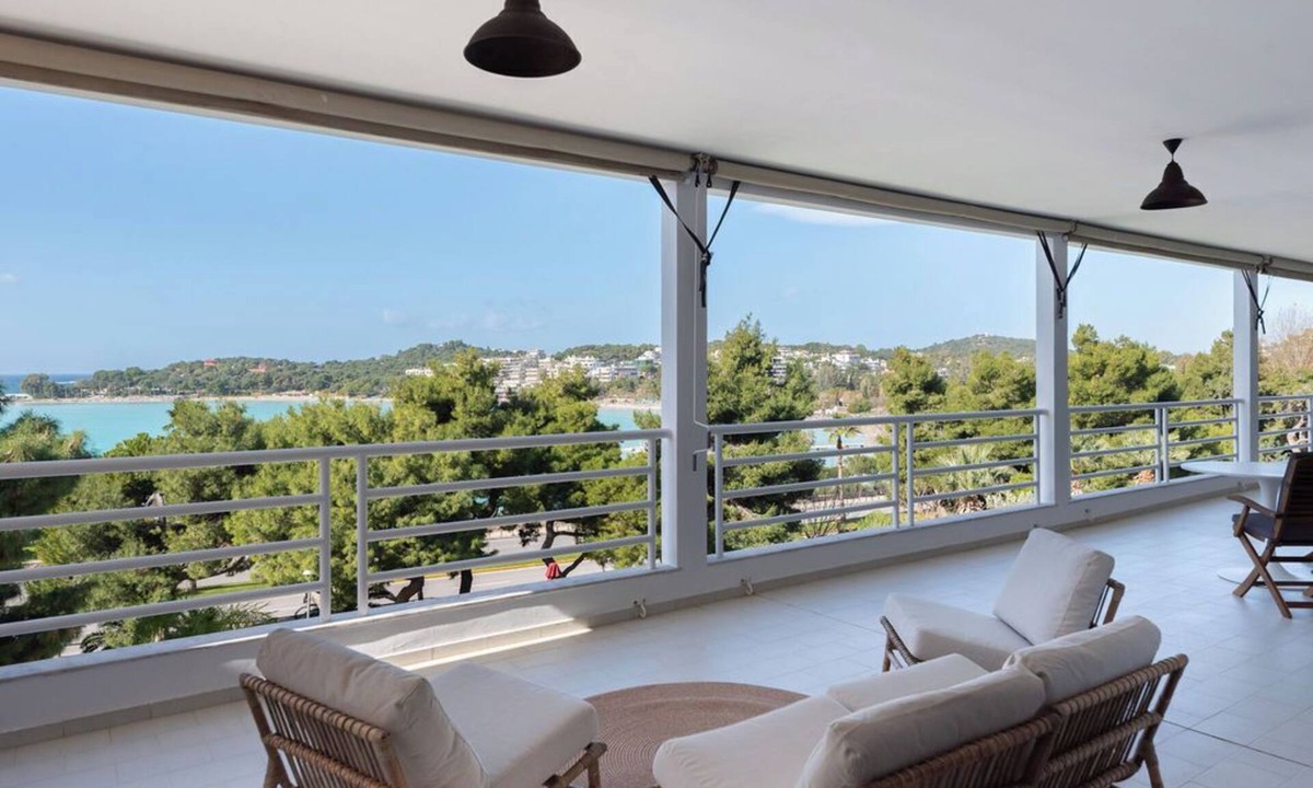 Vouliagmeni Apartment | South Blue Seafront Vouliagmeni spacious Apartment