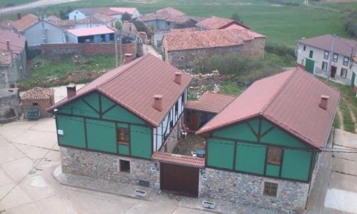 Cantoral House | Spacious Country House Valle Tosande I - Mountain Views & Wi-Fi