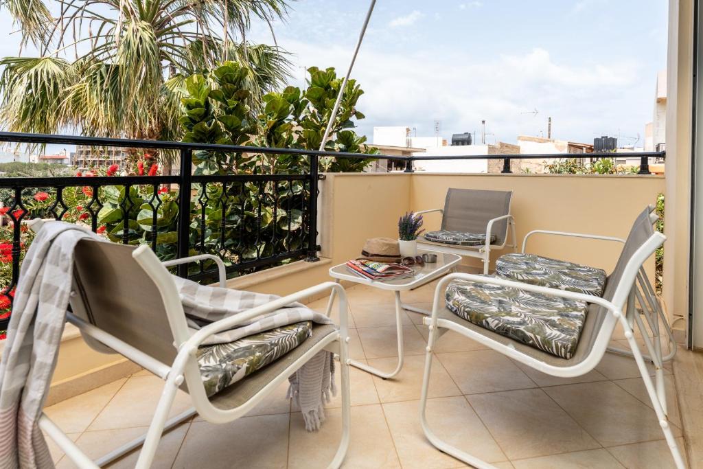 Analipsi Apartment | Stella di Eleni - Family House 3BR Garden Parking