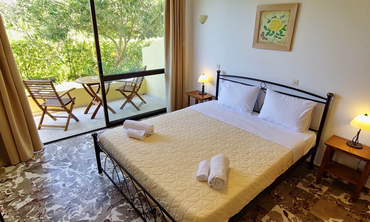 Melikia Apartment | Studio Apartment 'Alexandra Studio 5' with Private Balcony & Wi-Fi