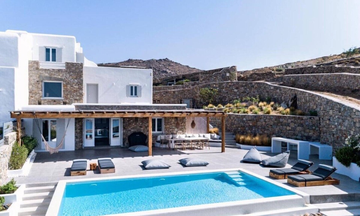 Kalafatis Villa | Stunning view villa, 2 minutes walk to sandy beach!