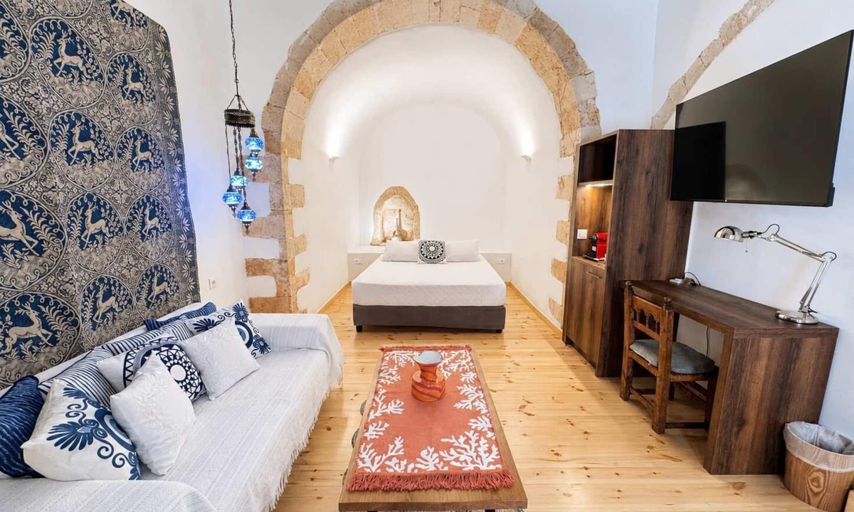 Old Town Hotel | Suite Alessandra -Venetian Palace -Rooftop Jacuzzi