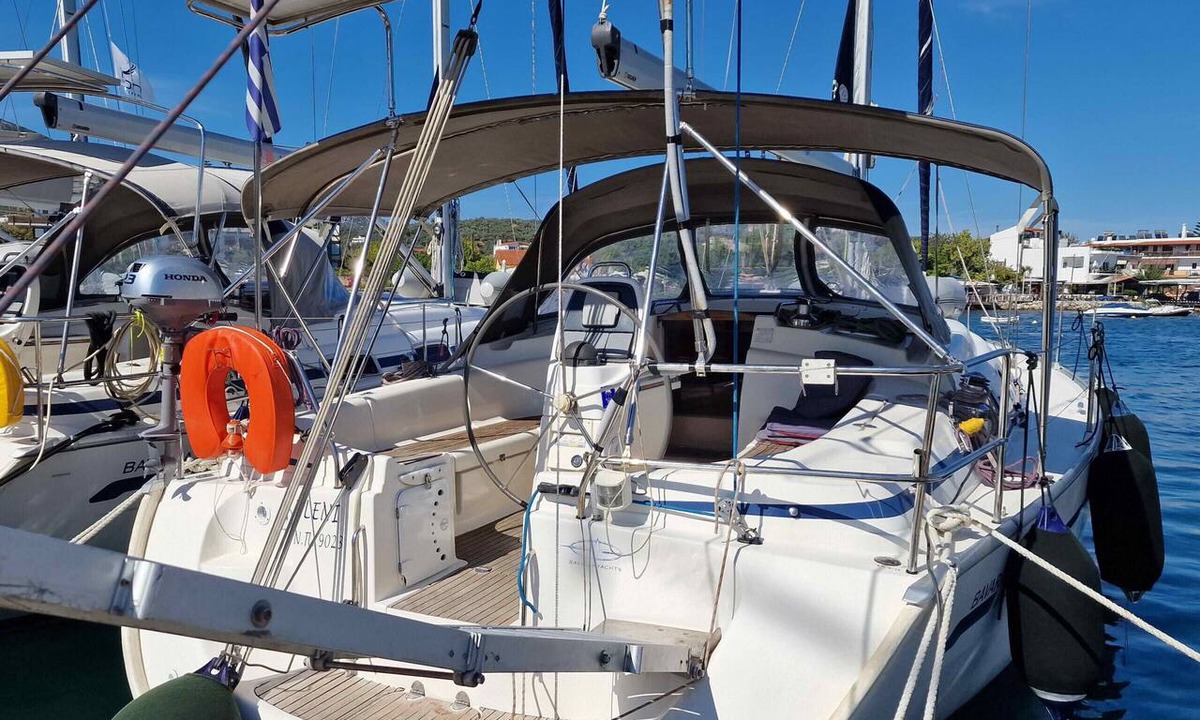 Skiathos Boat Rental | Sun-Kissed Sailing Adventure in Islas Esporadas