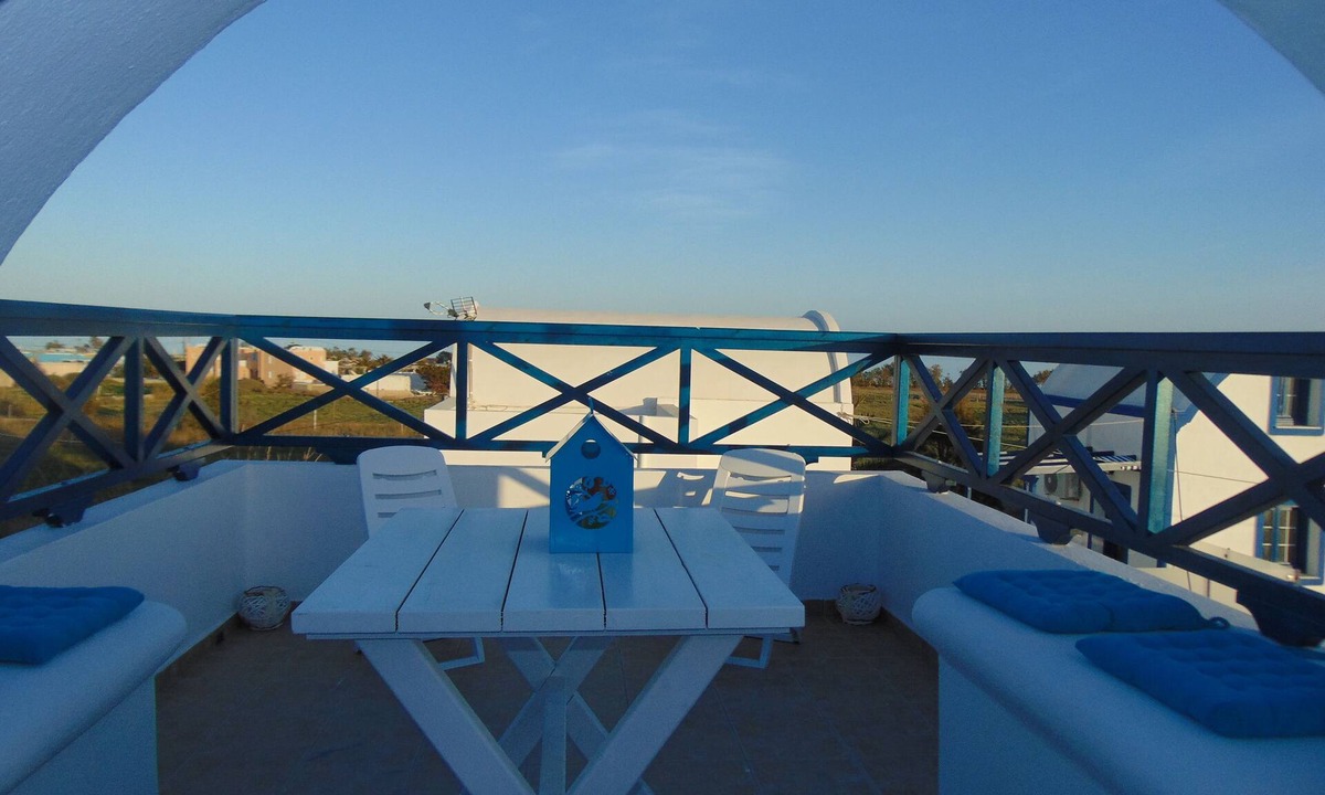 Agios Georgios Apartment | Sunny with sea view apartment