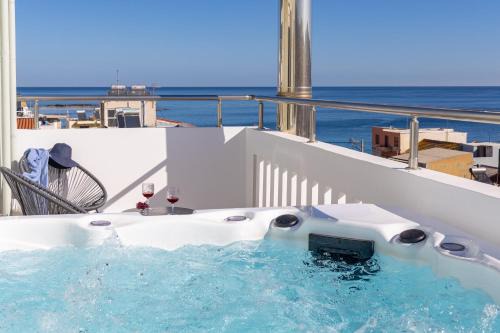 Koum Kapi Apartment | -Superior Maisonette Jacuzzi & Private Parking - Koum Kapi Mare Seaside