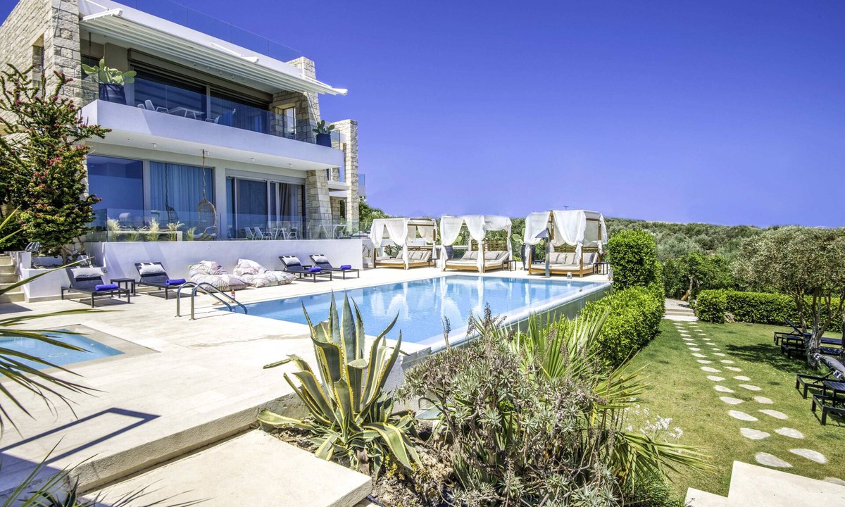 Xiro Chorio Villa | t Made of Blue luxury suites Collection
