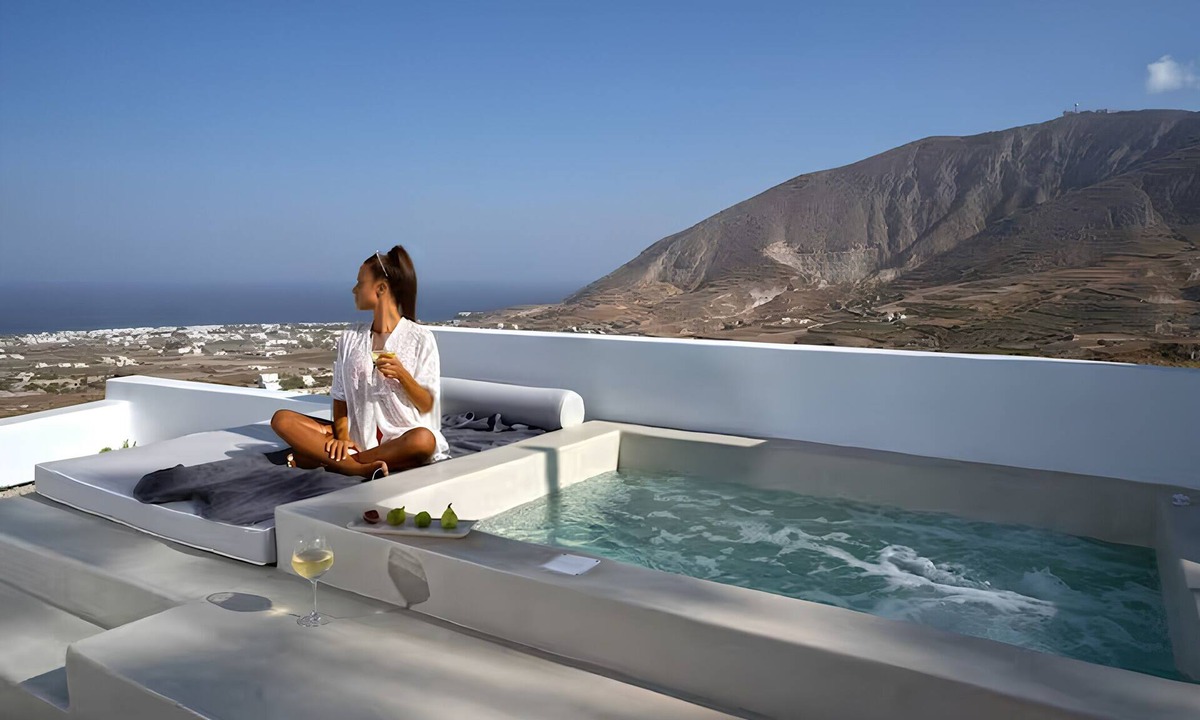 Exo Gonia Villa | Terra E Lavoro Suite with Hot Tub & Sea View