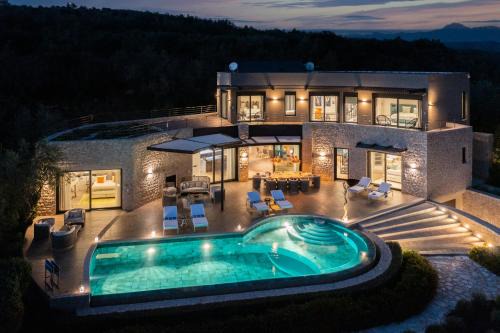 Tragana Villa | The Olive Retreat Villa pool treehouse sleeps 10