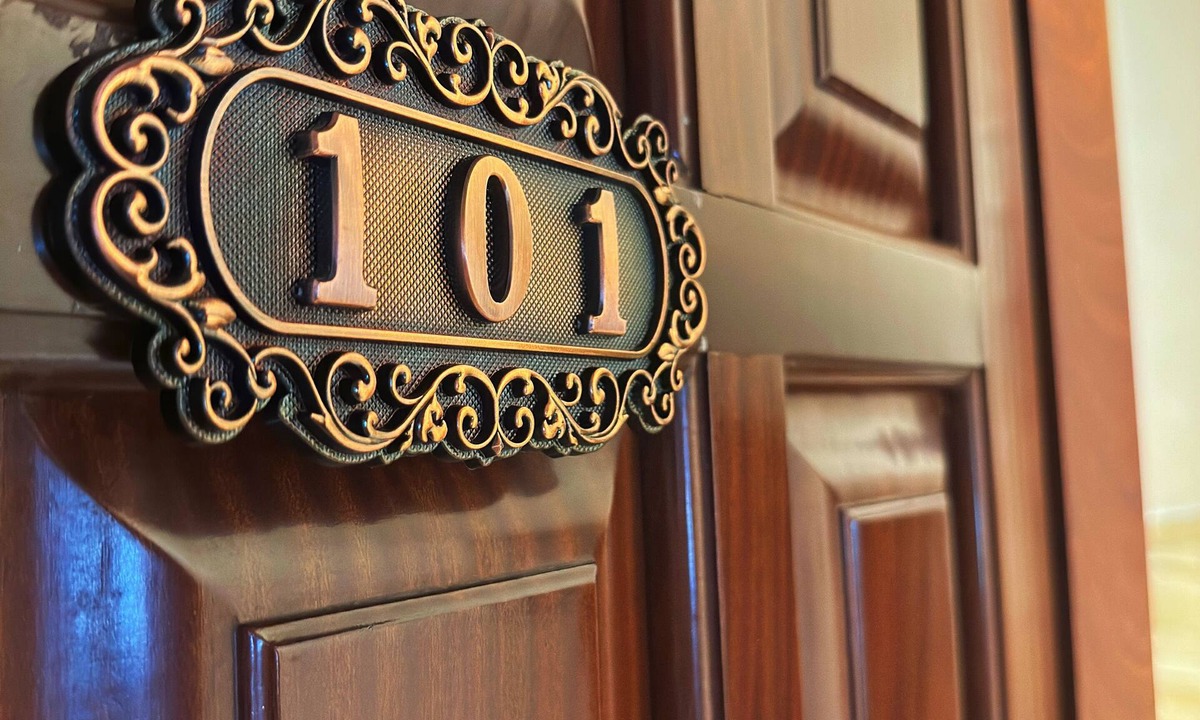 Peristeri House | This property is permanently closed.