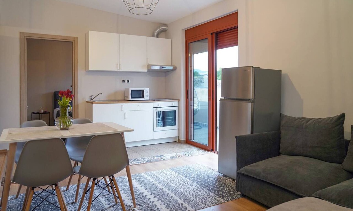 Chania Old City Apartment | Venetian Owl, 1min To Lighthouse