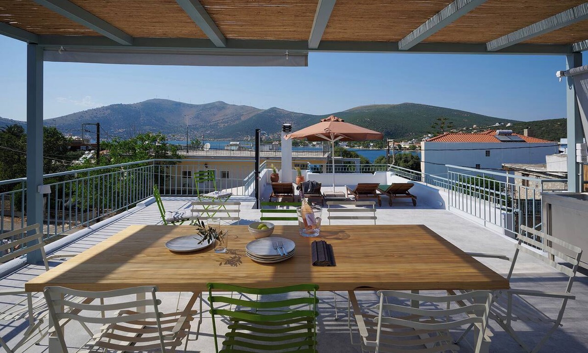 Steni Dirfyos House | Villa Afroditi by ΜΡS