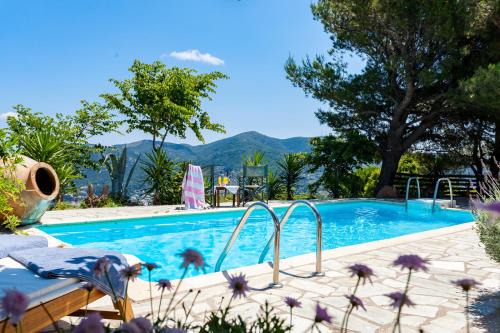 Skopelos Town Villa | Villa Driades Hilltop Residence