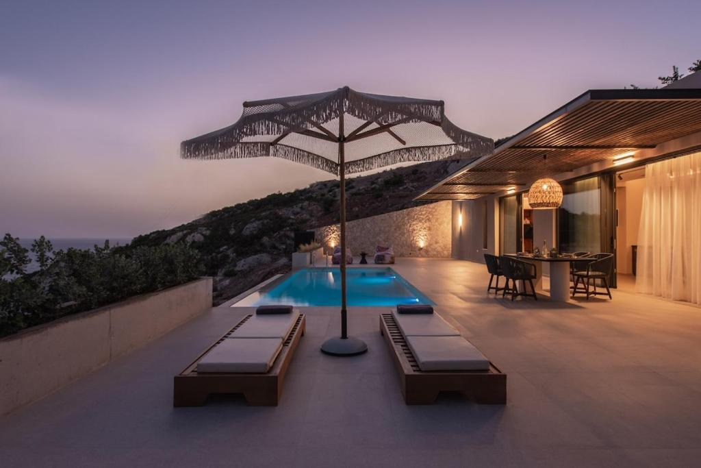 Agia Marina Villa | Villa en cueva Limnionas Infinity