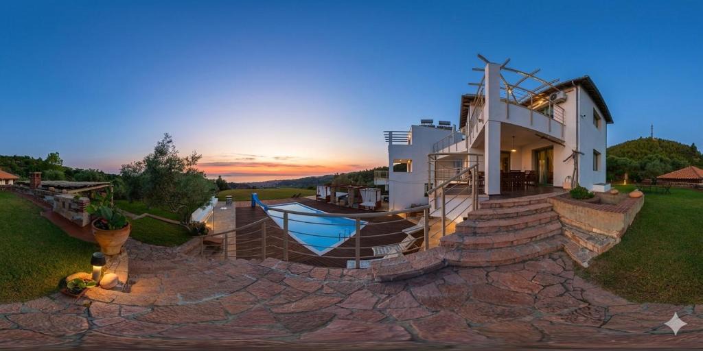 Kassandra Villa | Villa Freebird - VIP Wedding & Bachelor Events