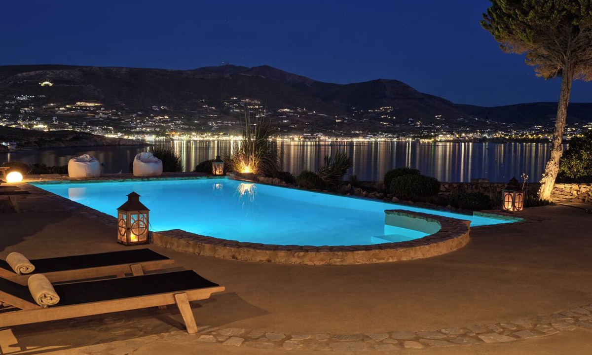 Parikia House | Villa Icarus Luxury Villa with Private Pool & Spa