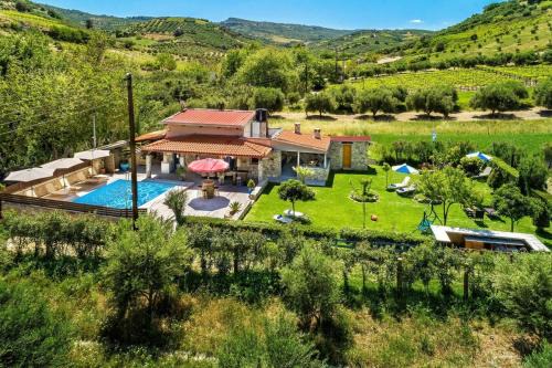 Vlachiana Villa | Villa Kalouas private pool