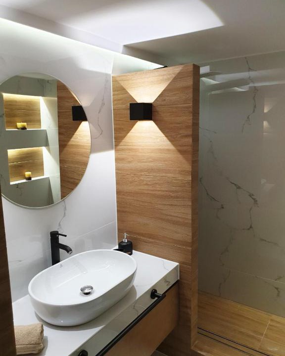 Volos City Centre Apartment | Volos Center Luxury Home 2 Baths Free Parking