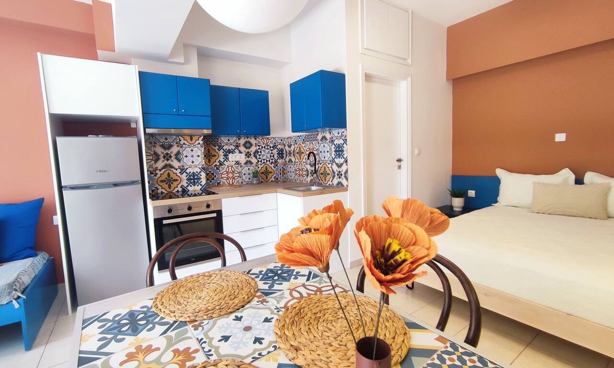 Halepa Apartment | Warm and colourfull studio in historical district of Chania