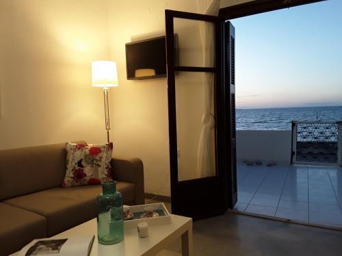 Nopigia House | Waves House