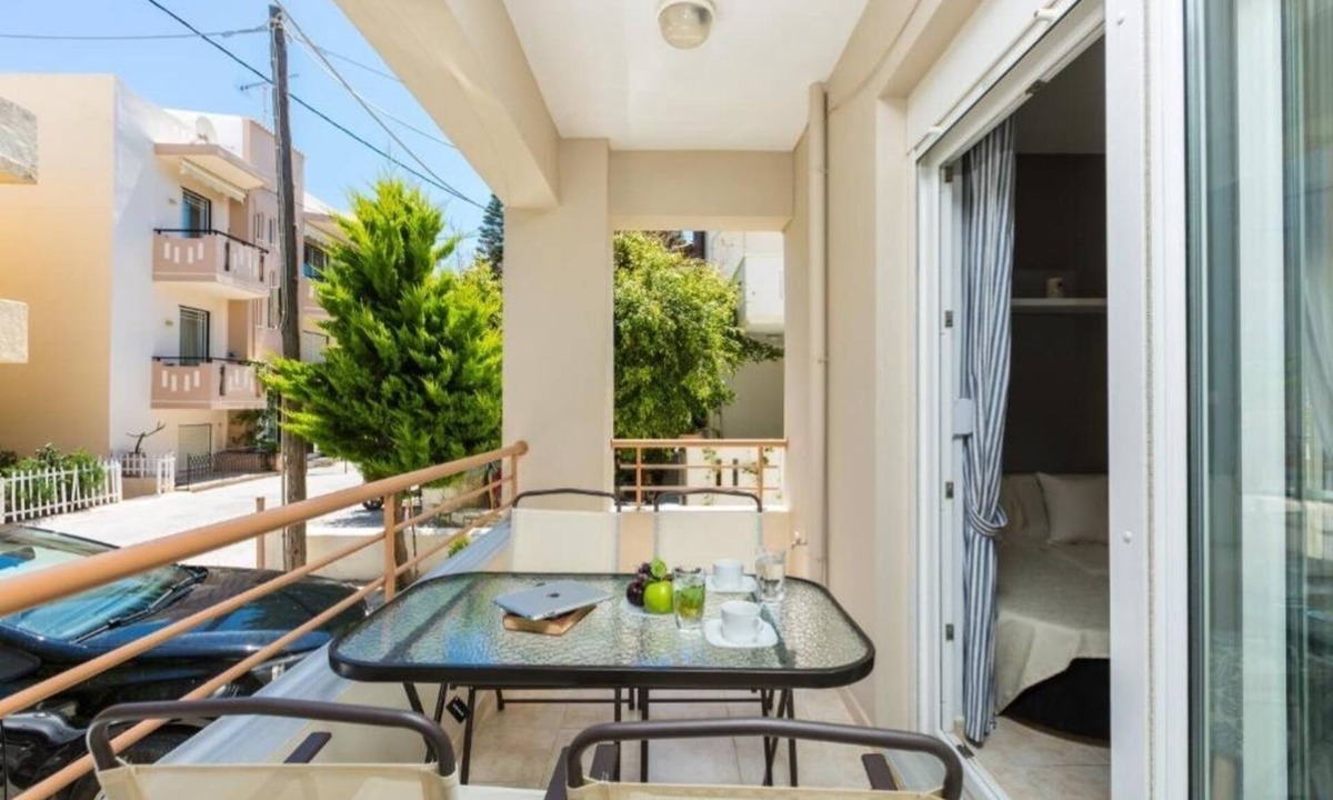 Rethymno Apartment | White Coral