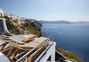 Caldera Serenity Cave Villa | Oia, Santorini | Breathtaking Caldera Views |.