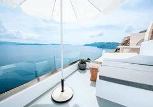 Caldera Serenity Cave Villa | Oia, Santorini | Breathtaking Caldera Views |.