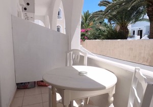 Deluxe 4 persons Studio 30 meters from Perissa Beach