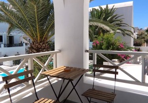 Deluxe Double Room 30 meters from Perissa Beach