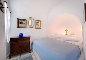 Deluxe Santorini Villa | Villa Family | 2 Bedroom | Wonderful Sea Views | Oia