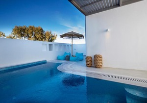 Eolia Kamari Villa