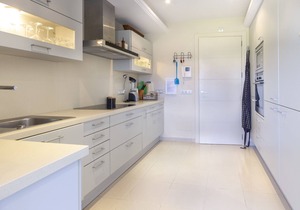 Frontline beach apartment in Guadalmansa Playa in AN