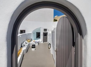 Cave | Fira
