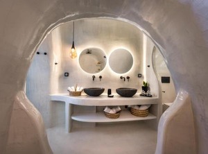 Cave | Fira
