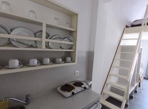 Persons Meters Beach | Perissa